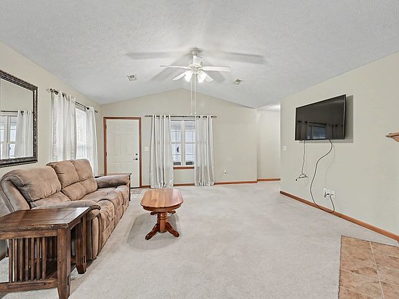 4th image of 2355 Deerfield Ln
