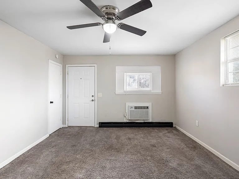 1621 Arthur Ave #C — Photo 12