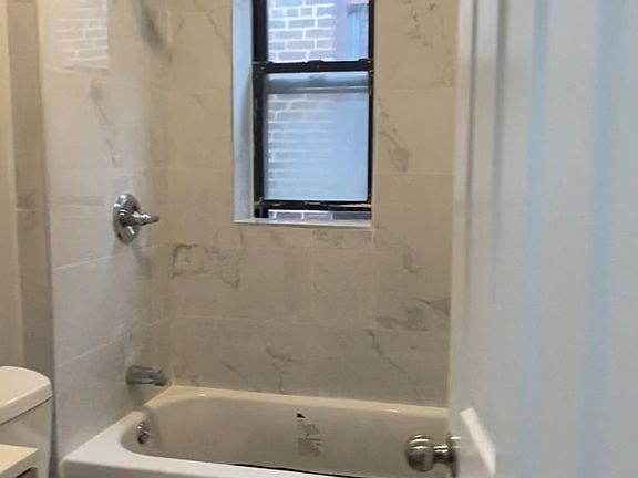 3rd image of 308 60th St APT D2