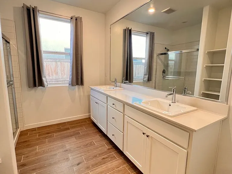 9408 Willow Terrace Dr — Photo 19