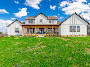 686 Bell Rd, La Fayette, GA 30728