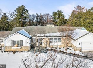 228 Clearview Rd, Hanover, PA 17331