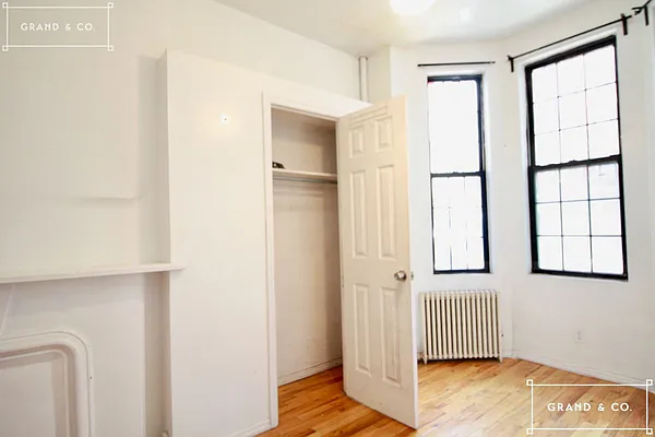 Rented by Grand & Co. | media 41