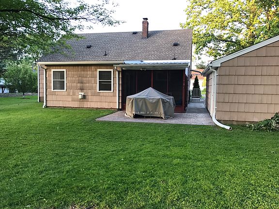 4th image of 2920 Bement St