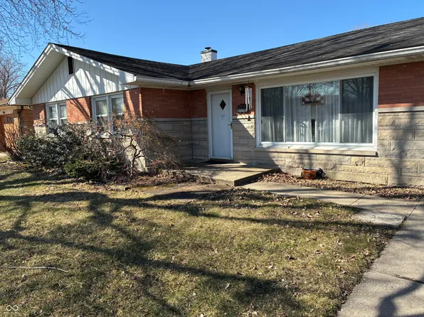 424 Wayside Dr, Plainfield, IN 46168