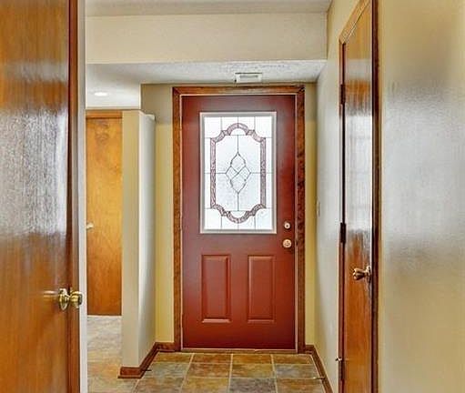 with doors to Garage, Guest Closet, Master Bedroom, Full Bathroom, and Laundry