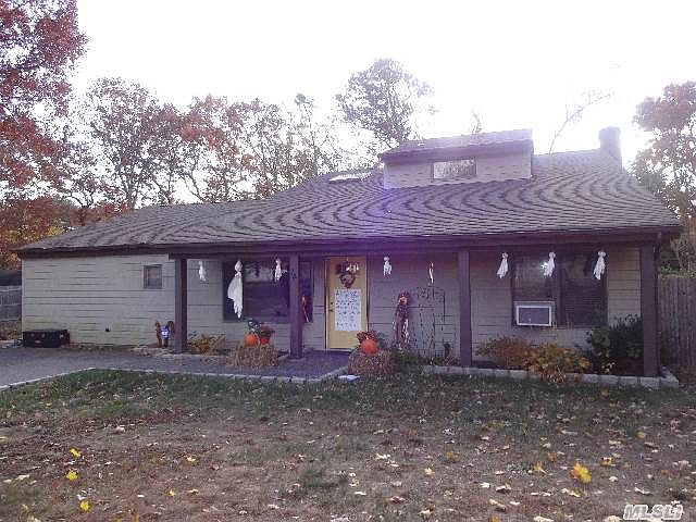 1st image of 14 Hale Ln