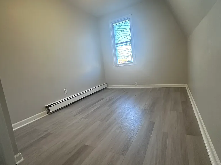 299 Highland Ave — Photo 6