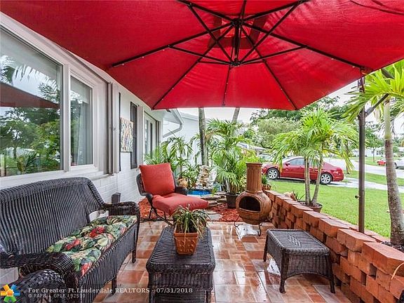 4th image of 9031 NW 10th Ct