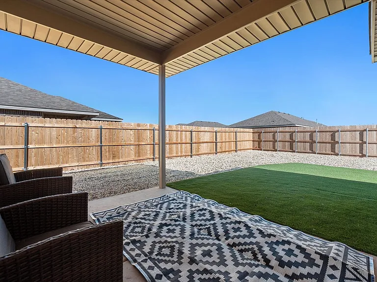 2133 Langford Ave — Photo 23