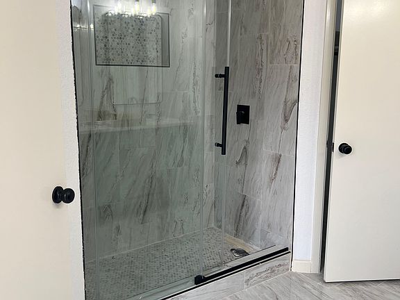 2nd image of 2203 Hammerwood Dr
