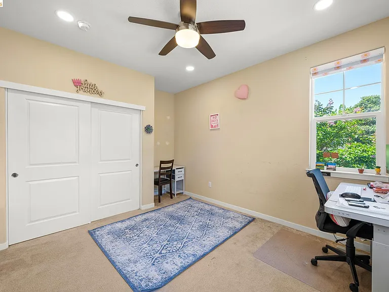339 Emory Ct — Photo 27