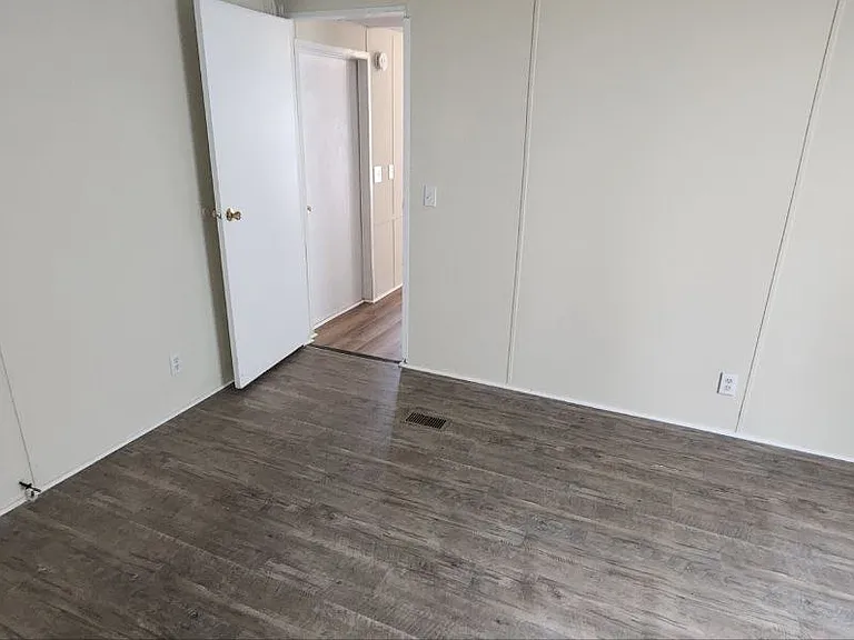 5030 Denton Rd — Photo 10