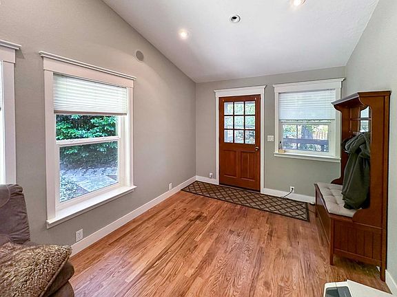 3rd image of 16878 Pasquale Rd