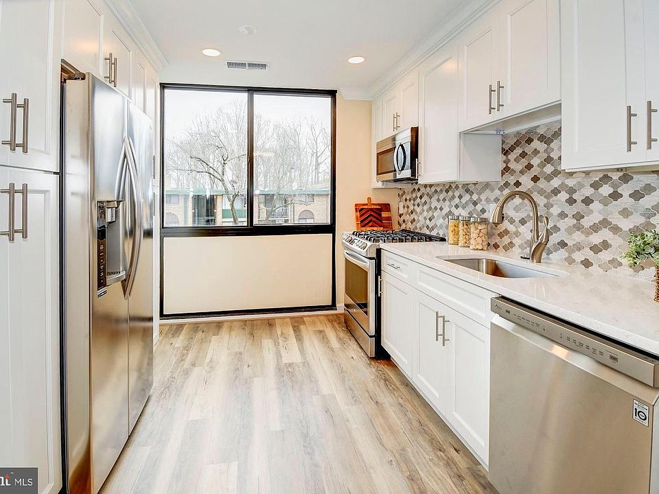 1st image of 479 N Armistead St APT 101