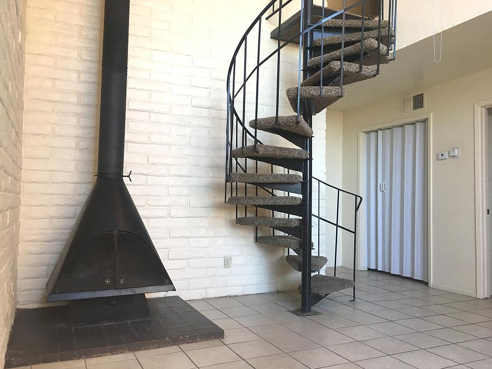 1st image of 539 Ortiz Dr SE APT D