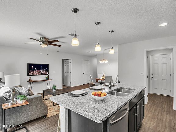 4th image of 6216 LEONA Street