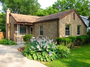 251 S Monterey Ave, Elmhurst, IL
