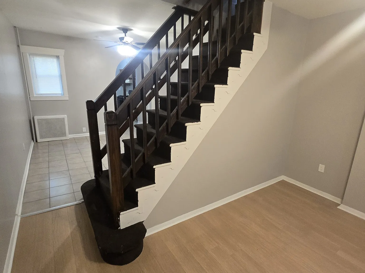 626 E Main St — Photo 2