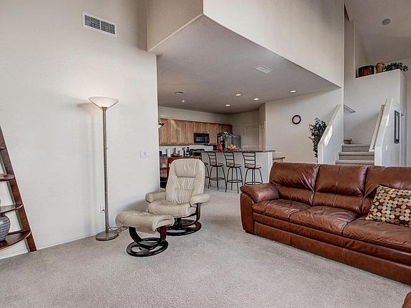 4th image of 1015 S Val Vista Dr Unit 31