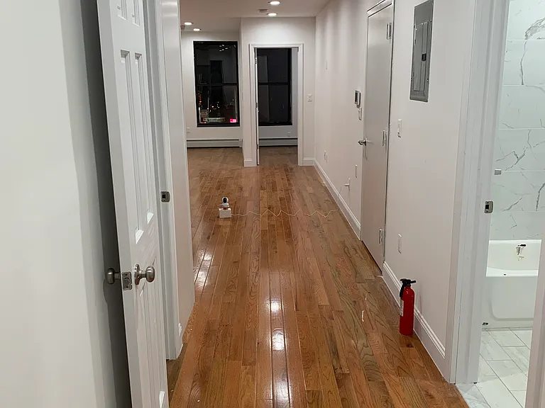Clement Ave — Photo 1