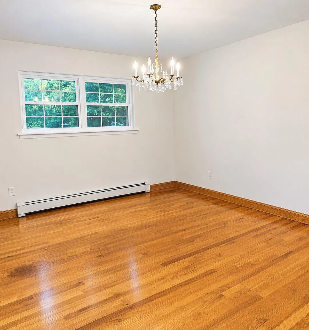 4 bed, 2.5 bath, 2314 sqft, $4,700 — Photo 3