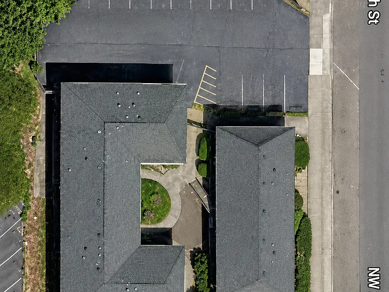 2615 NW Harrison Blvd — Photo 24