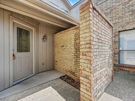 3rd image of 4011 Saint Christopher Ln #4011