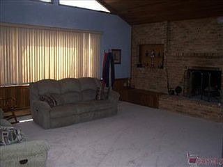 3rd image of 1090 Gardner Blvd