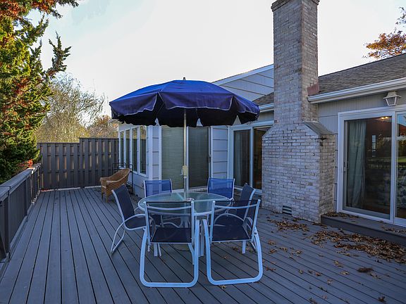 4th image of 30 Saint Andrews Cir
