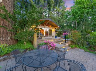 19996 S Sweetbriar Rd, West Linn, OR 97068