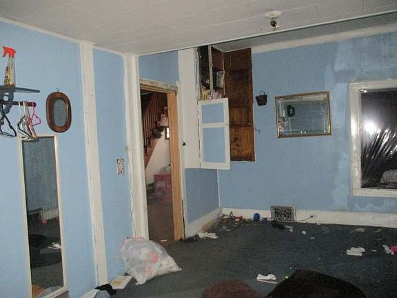 4th image of 119 E Lincoln Ave
