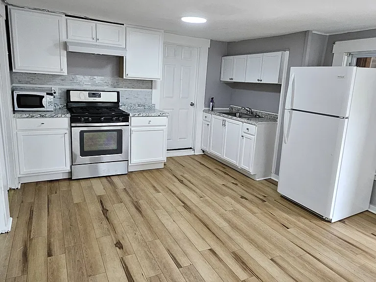 9 Chester St #1 — Photo 2