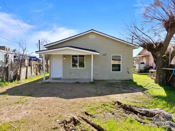5869 W Hampton Way, Fresno, CA 93723