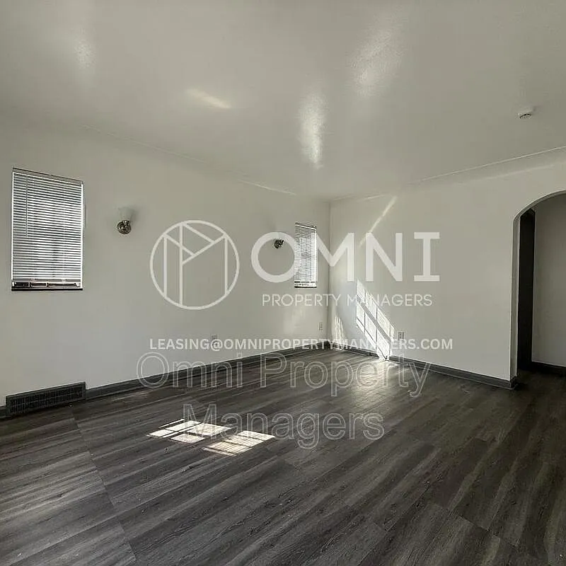 2 bed, 1.0 bath, 797 sqft, $1,200 — Photo 4