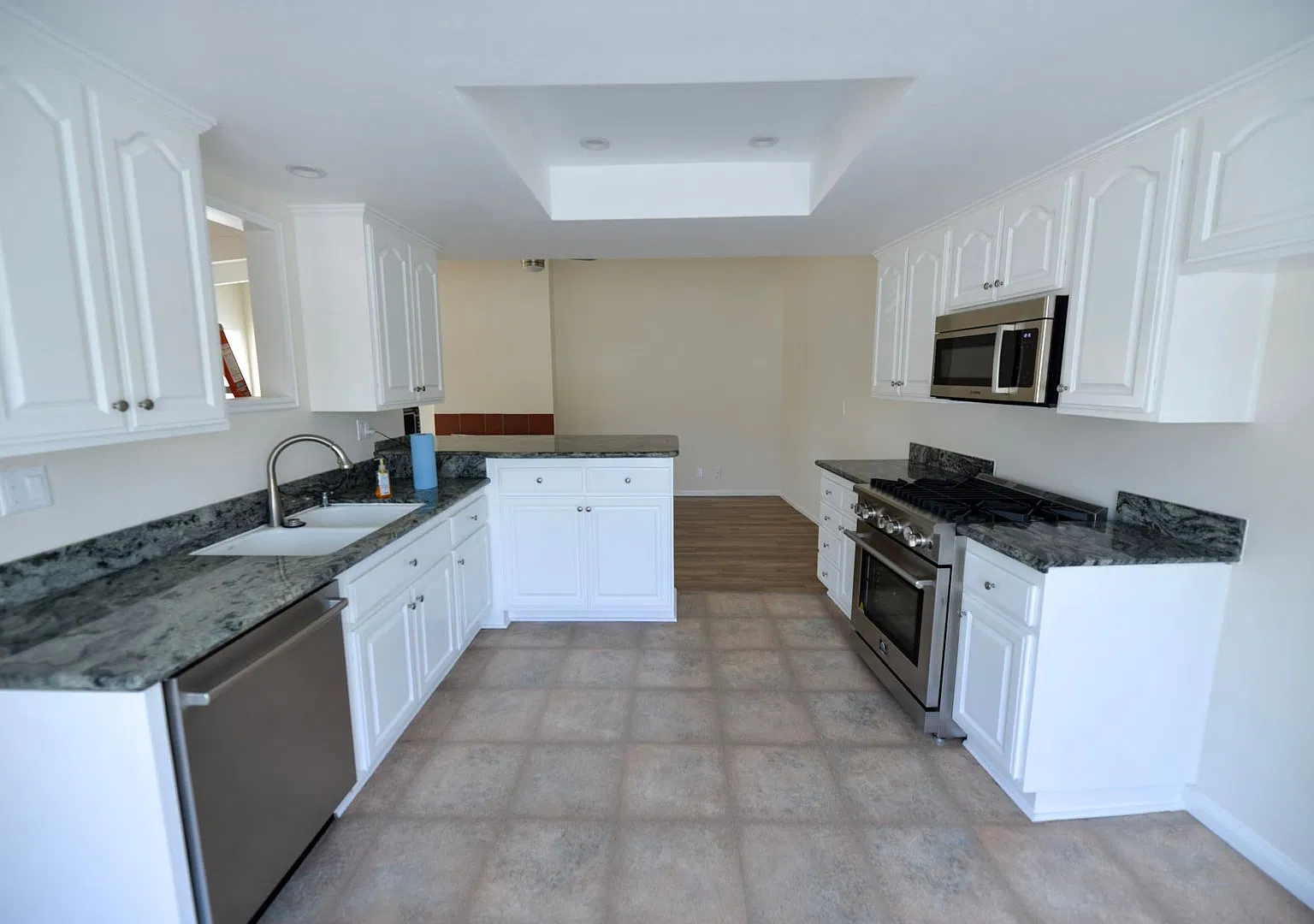 26745 Avenida Las Palmas — Photo 2