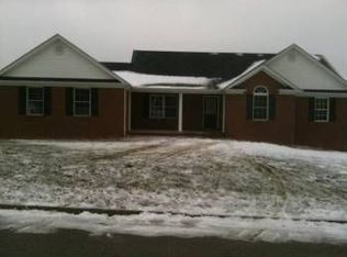 155 Pin Oak Dr, Lancaster, KY 40444