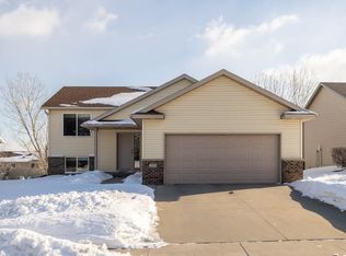 3588 46th Ave NW, Rochester, MN 55901