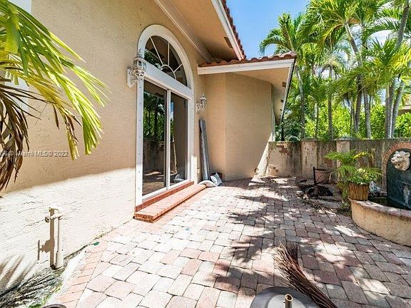 3rd image of 12100 NW 10th St