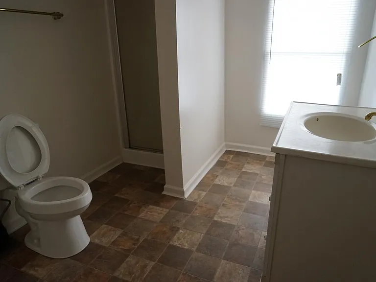 723 N Main St #64 — Photo 4