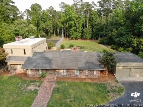 408 Barker Ten Mile Rd, Lumberton, NC 28358
