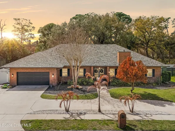 572 Lake Ashley Cir, West Melbourne, FL 32904