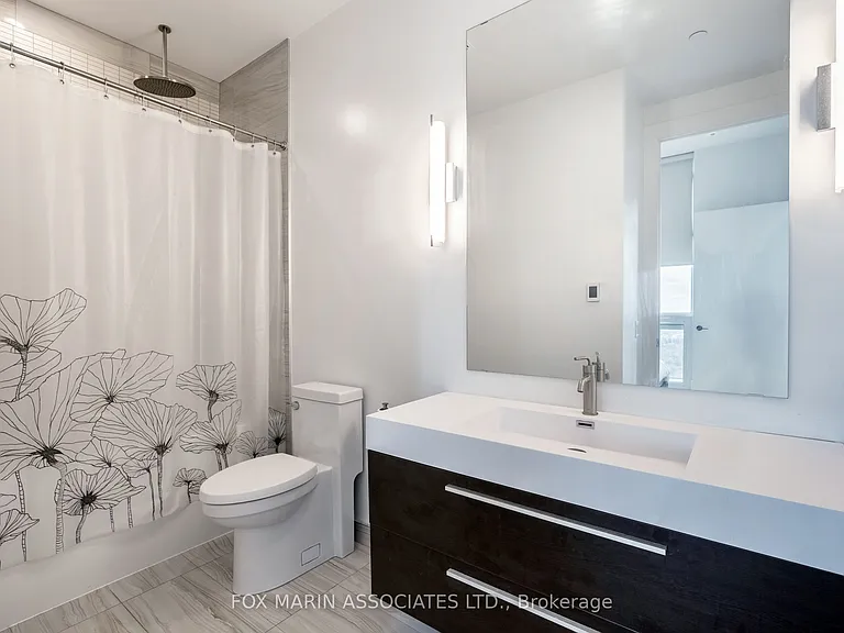39 Roehampton Ave #4604 — Photo 11