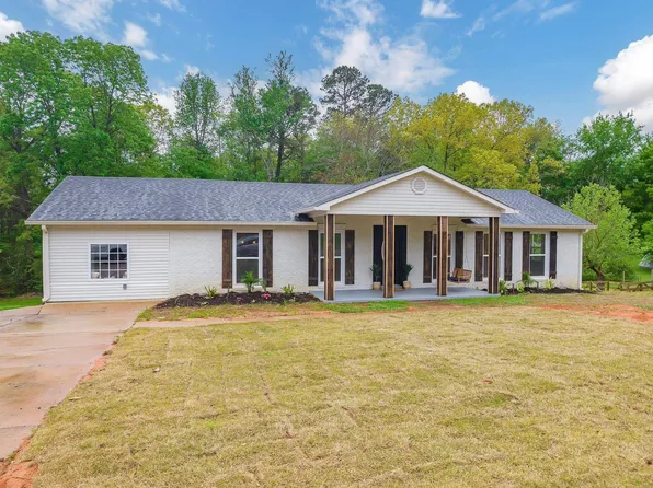 64 S Helms St, Lexington, TN 38351
