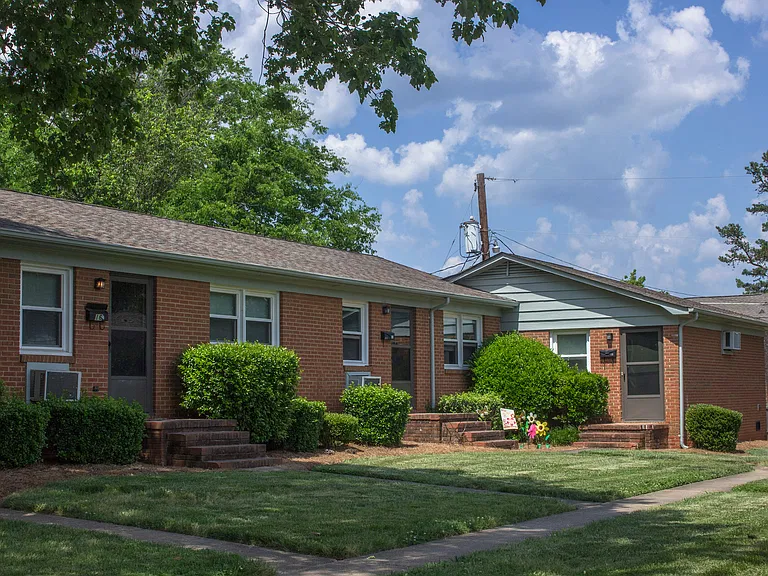 4333 Walker Rd #7 — Photo 5