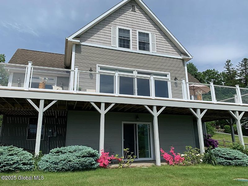 4th image of 19 Sunnyview Lane