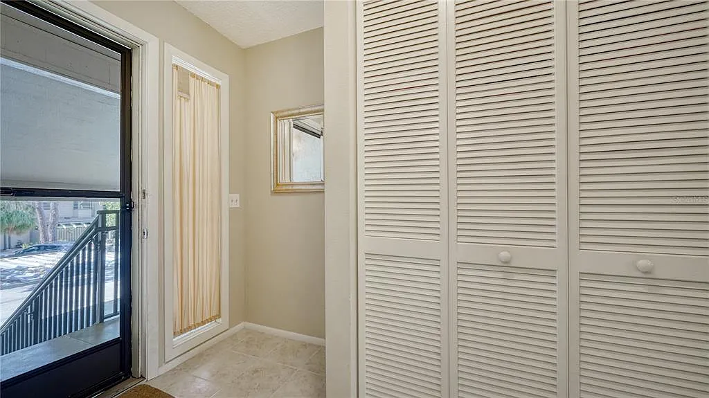 2 bed, 2.0 bath, 1125 sqft, $1,925 — Photo 3