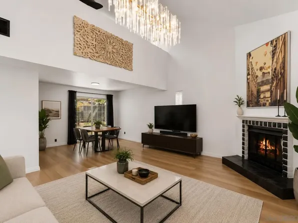 321 Windy Ln, Vista, CA 92083
