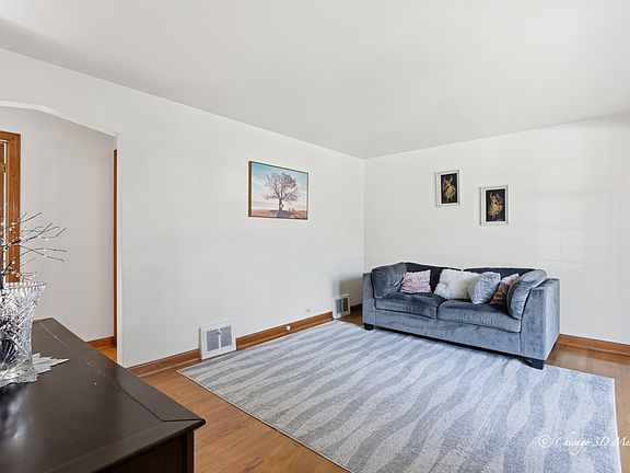4th image of 7435 W Rosedale Ave