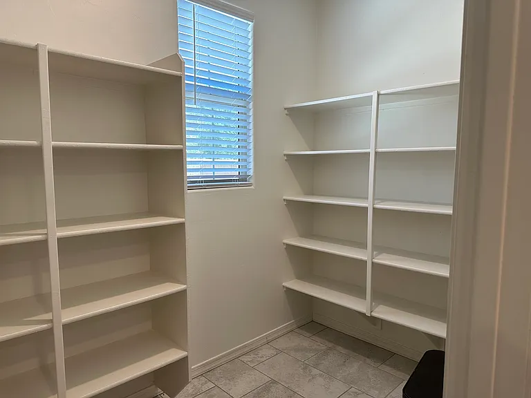 1109 E Ascent St — Photo 5
